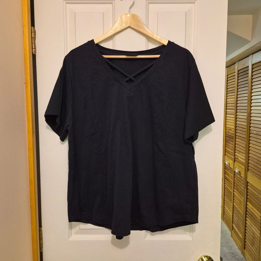 CCX Black Criss Cross V-Neck Short Sleeve T-Shirt Plus Size Relaxed Fit Tee